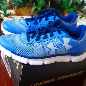 Women's Sneakers ((New)